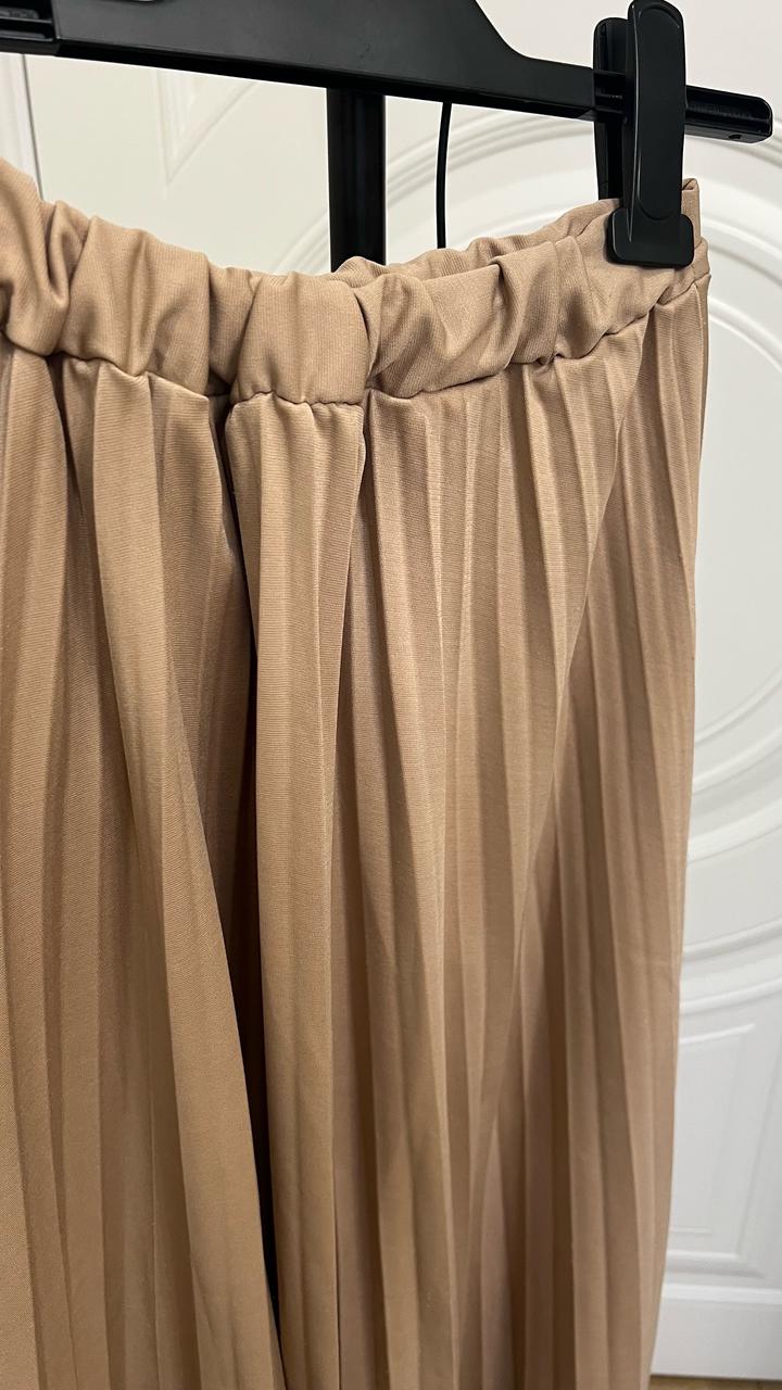 Юбка бежевая