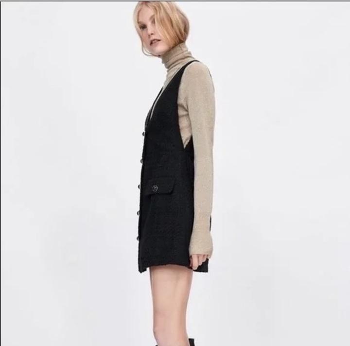 продам твидовое платье Zara