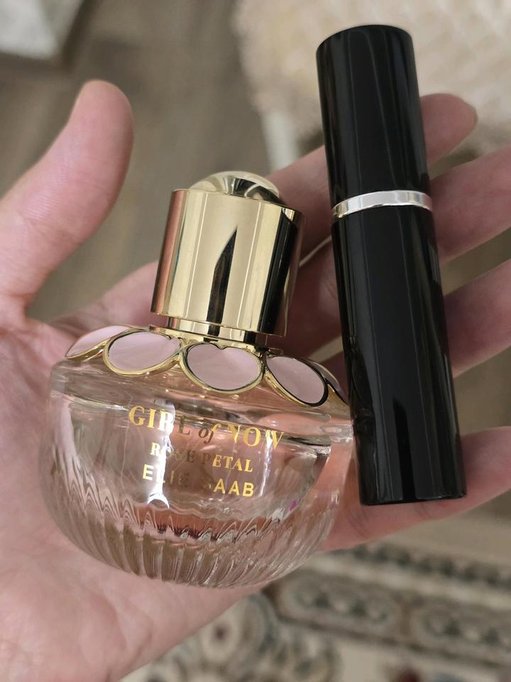 Elie Saab Girl of now rose petal