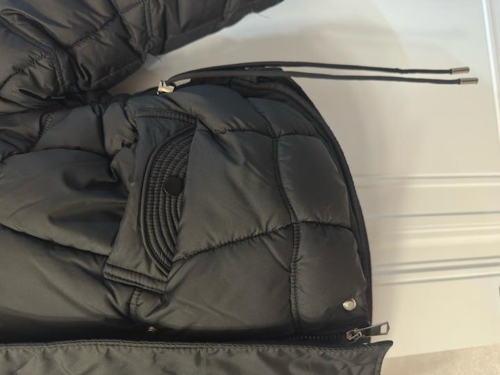 Черная куртка