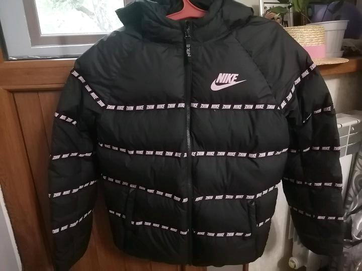 Демисезонная куртка Nike