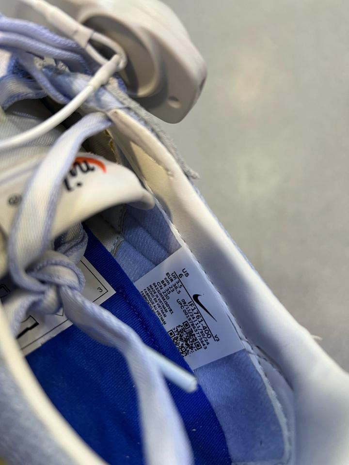 Кроссовки Nike