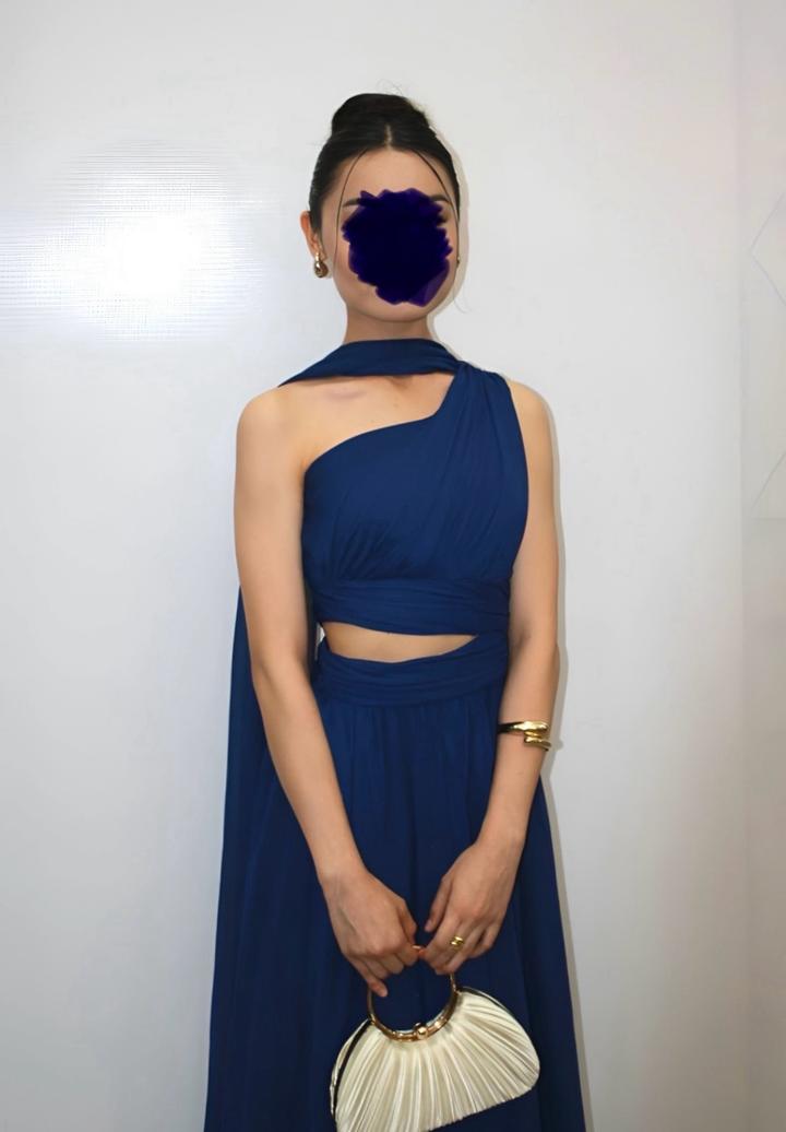 Синее вечернее платье