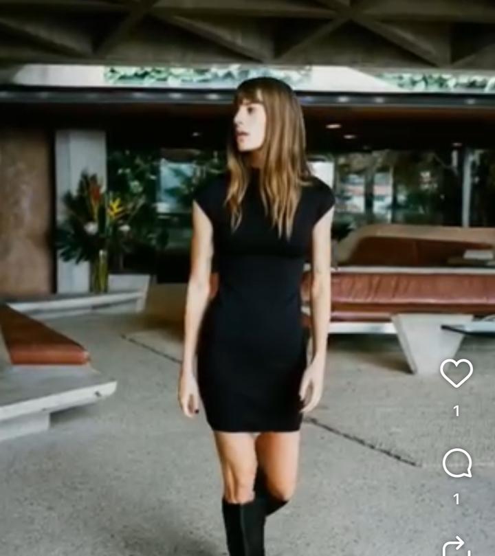 Черное платье ZARA