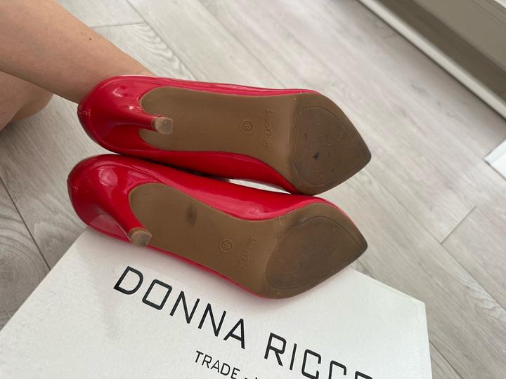 Красные туфли размер 38-39