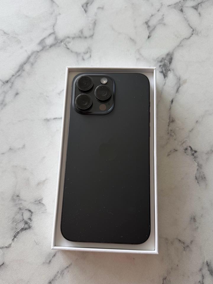 iPhone 15 pro max 256 GB
