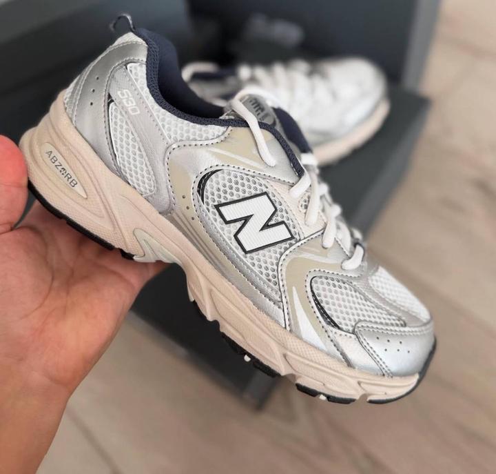 New Balance кроссовки