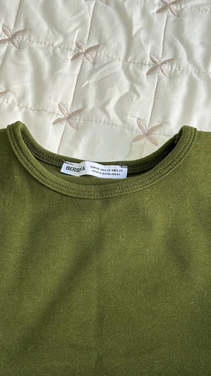 Лонгслив Bershka