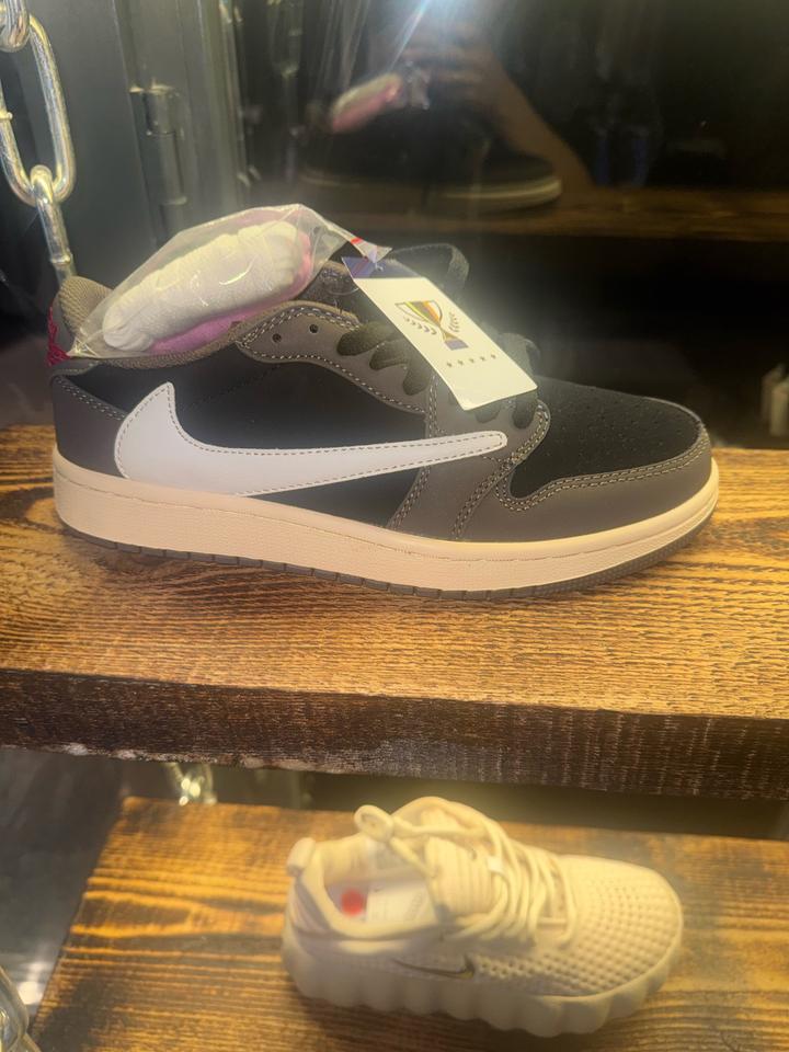 Nike джорданы