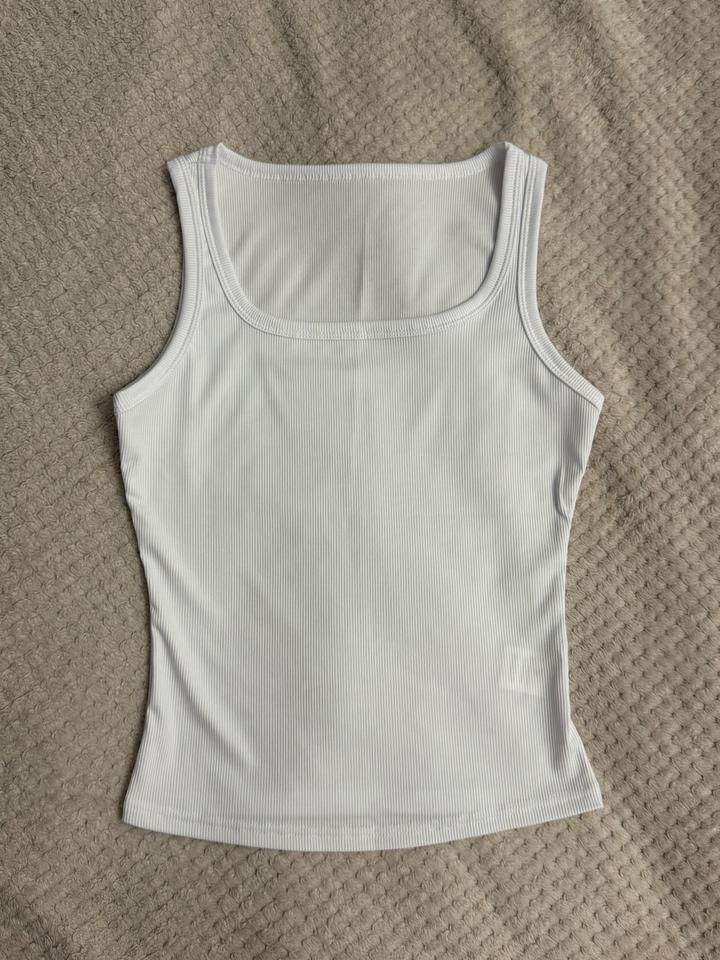 белая майка/топ