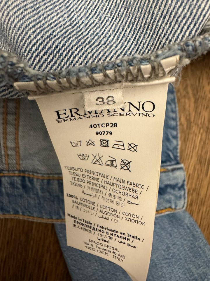 Джинсовая куртка новая Ermanno Scervino
