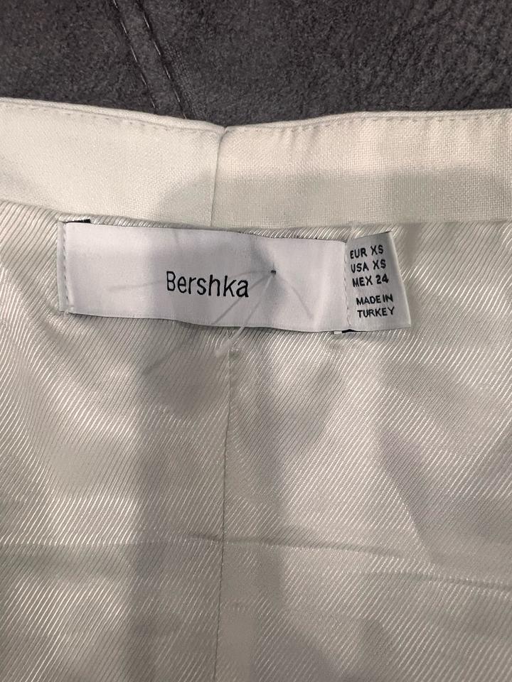 Топ Bershka