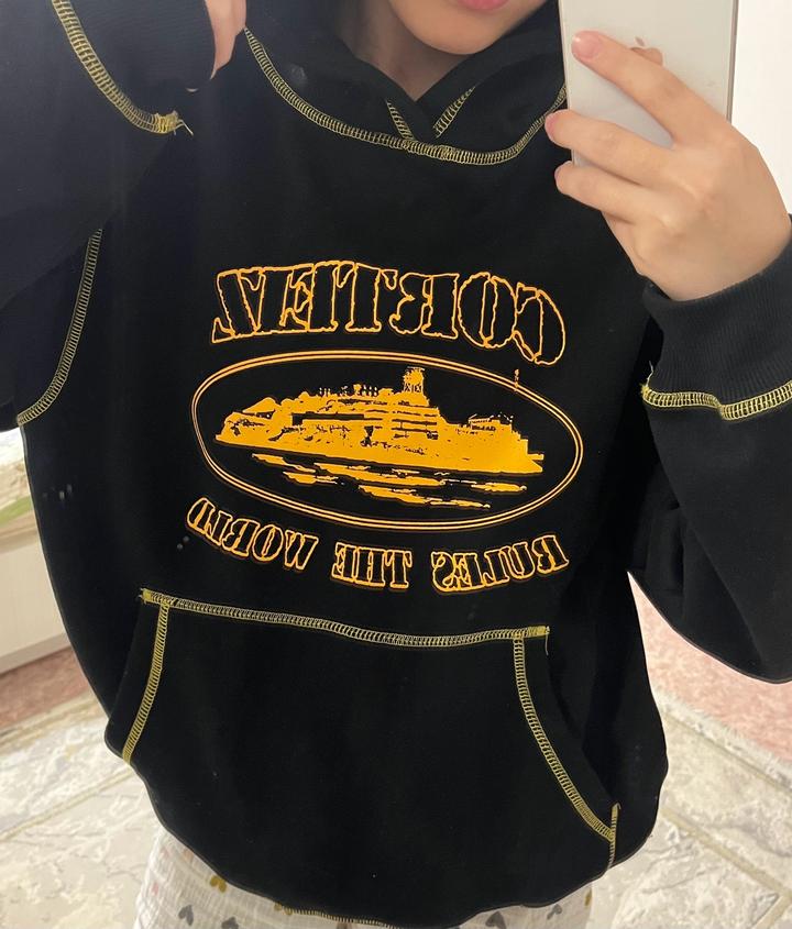 толстовка от Corteiz