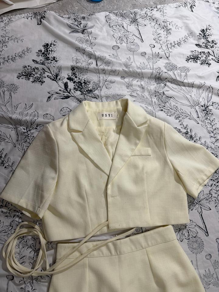 Двойка белая