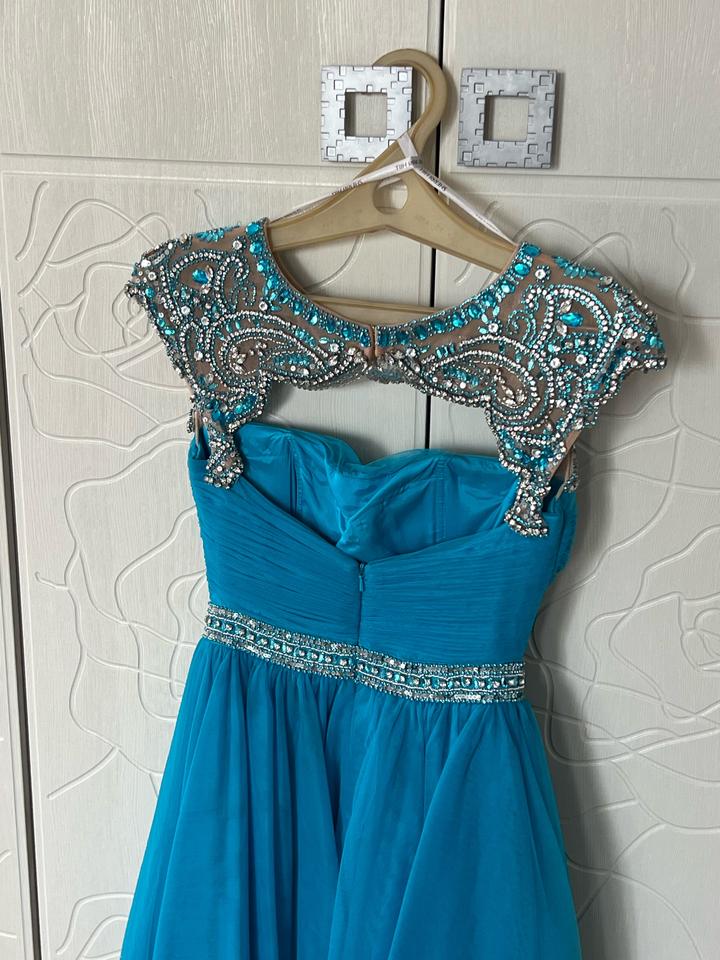 Продаю шикарное коктейльное/выпускное платье Sherri Hill