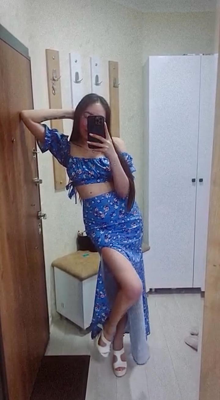 Голубой костюм