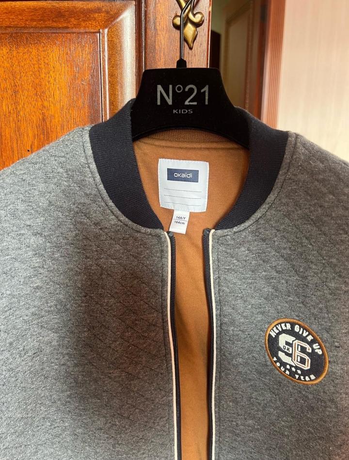 Бомбер для подростка