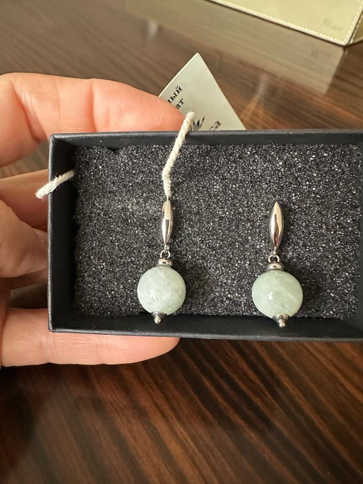 Серьги нефритовые