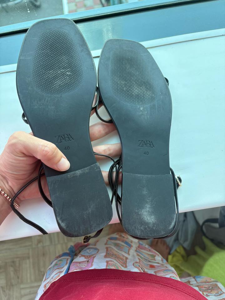 Босоножки Zara