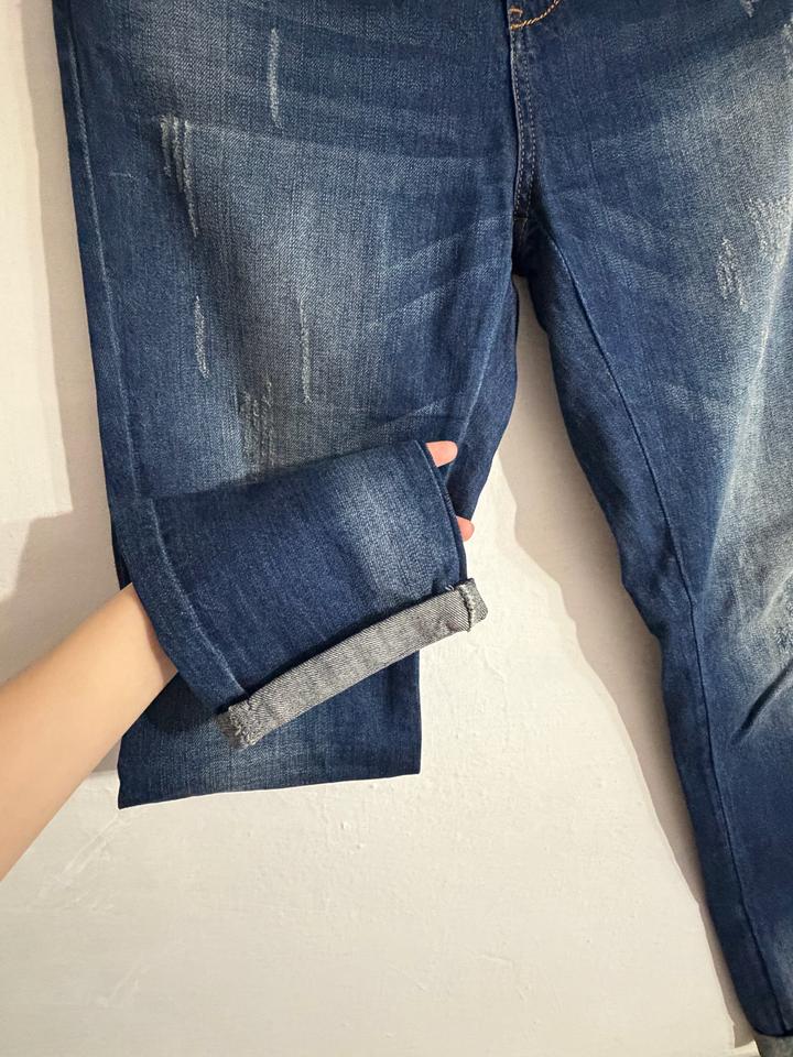 Синие базовые джинсы