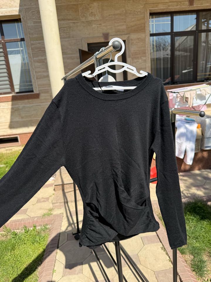 Лонгслив с деталью на талии