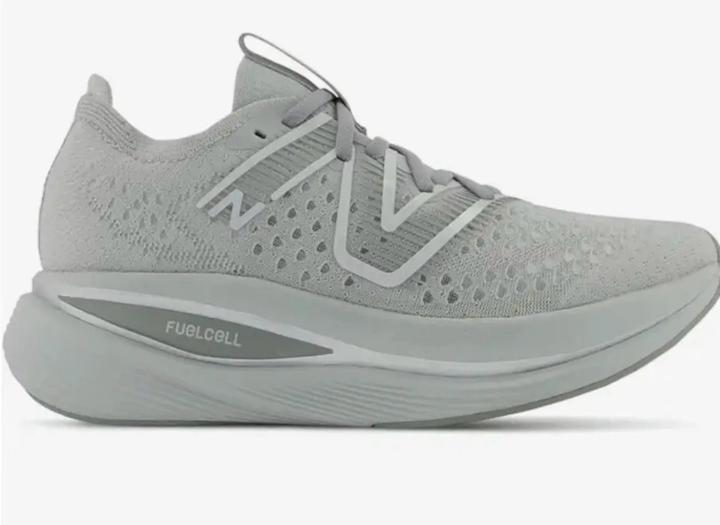 New balance кроссовки женские