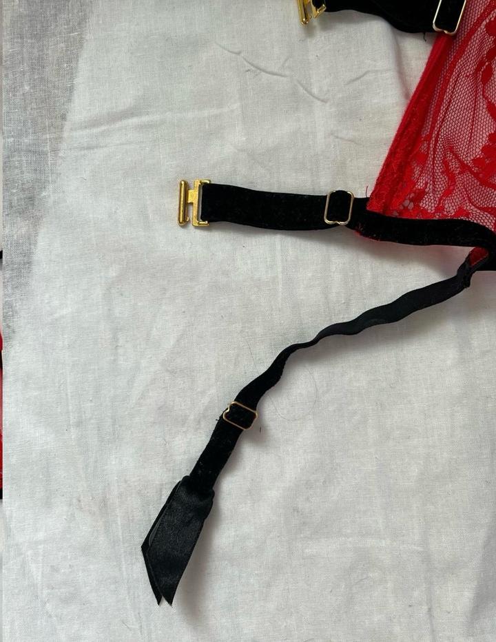 Пояс + Чулки VIPA