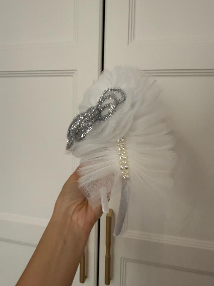 Платье на девочку нарядное.Турция