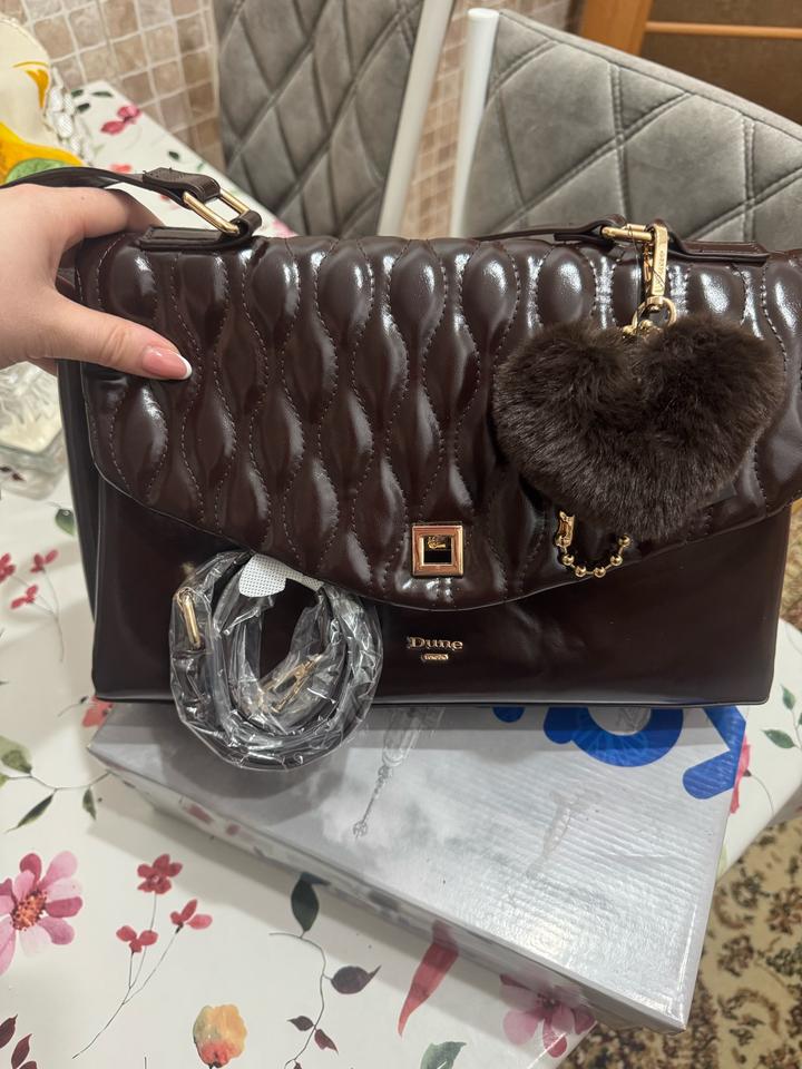 Трендовая сумка от бренда Dune