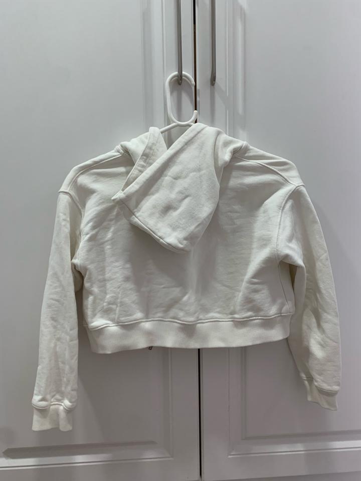 белая кофта ZARA