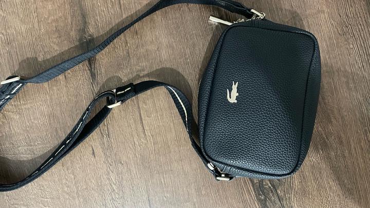 Кроссбоди от Lacoste