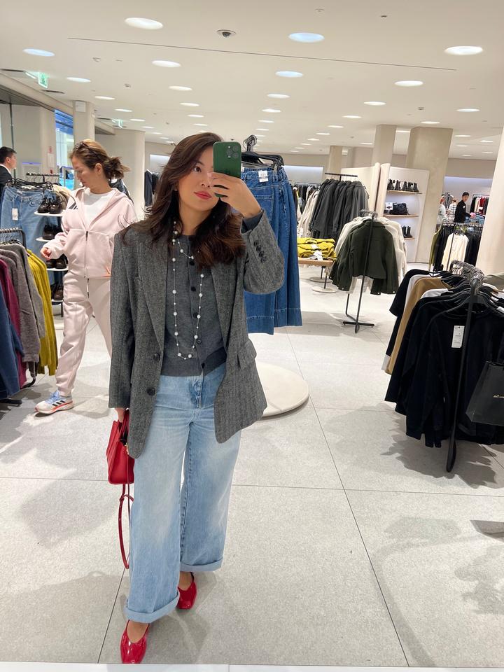 Серый пиджак