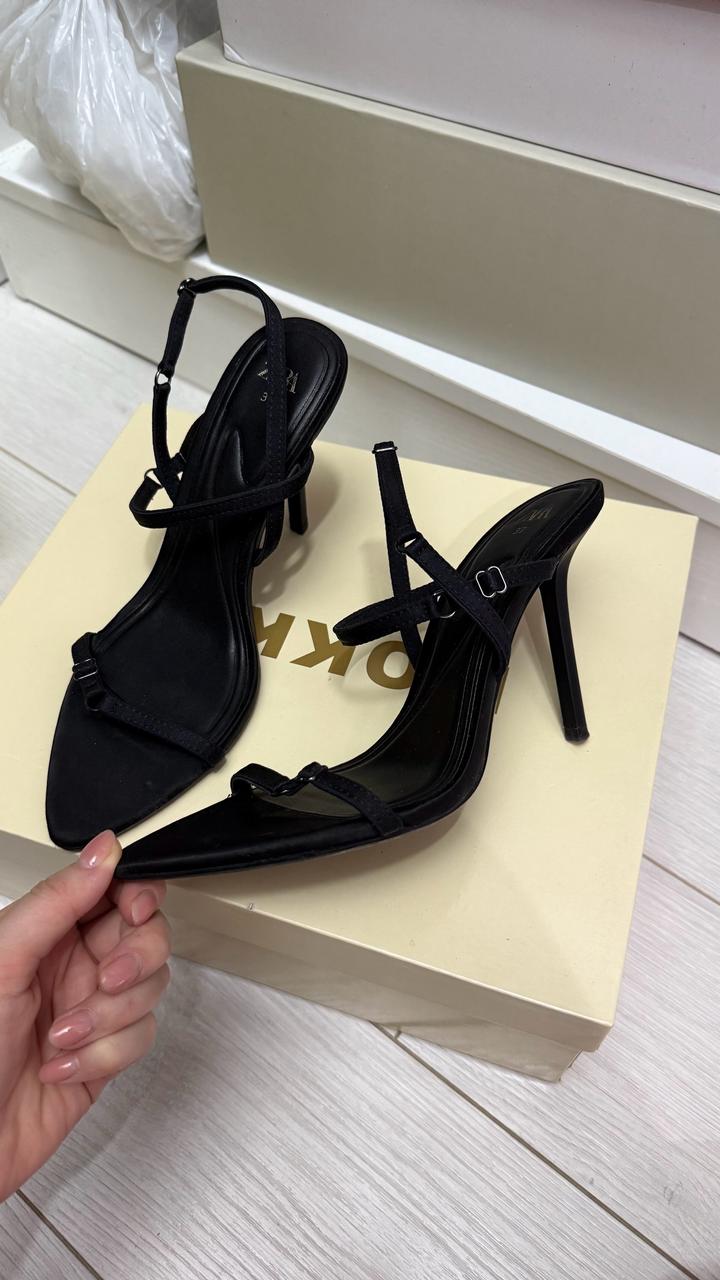 Босоножки Zara