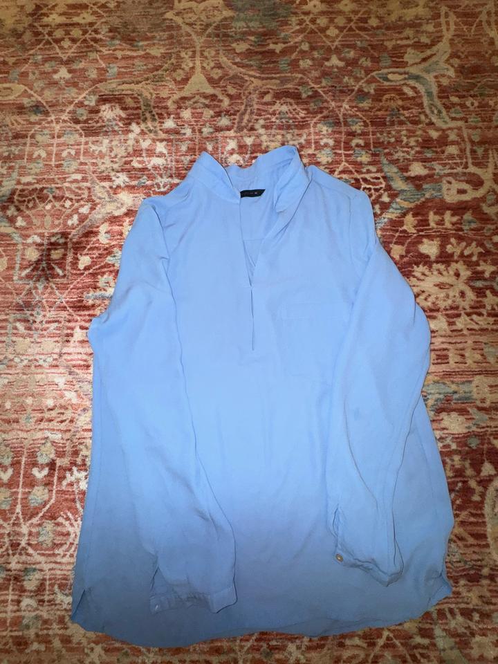 Рубашка голубая , блузка