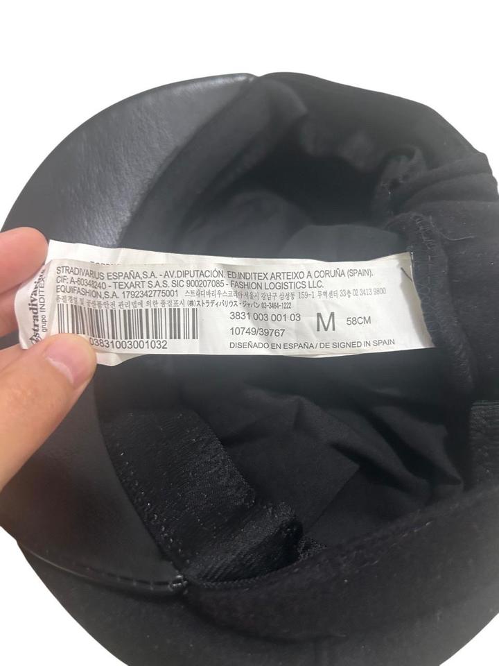 Женская кепка Stradivarius