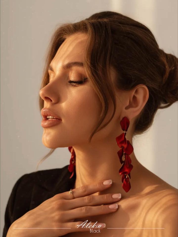 Вечерние серьги бижутерия.