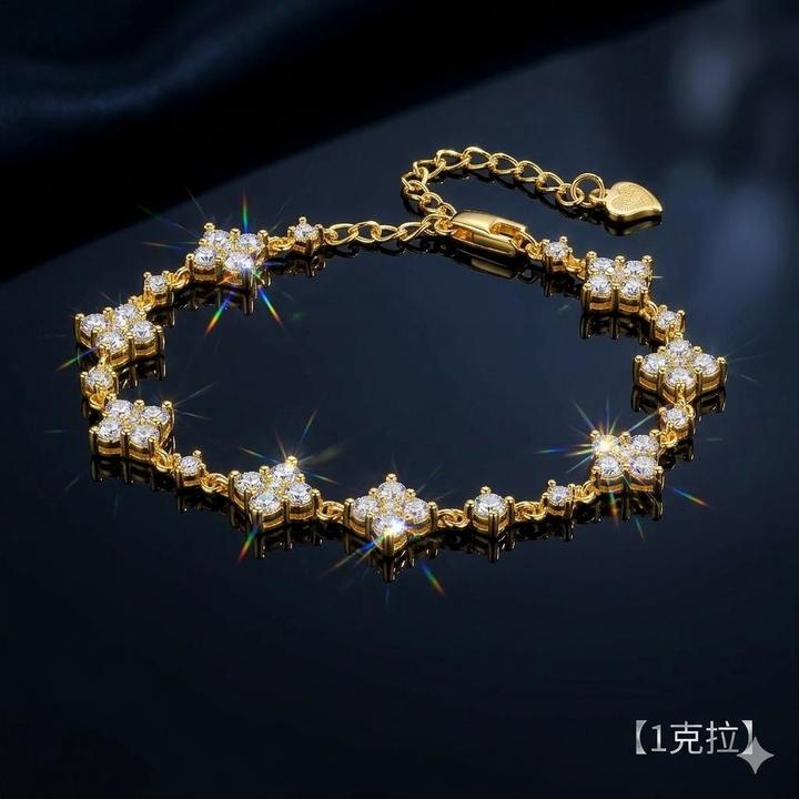 Браслет из серебра 925 пробы с золочением и муассанитами