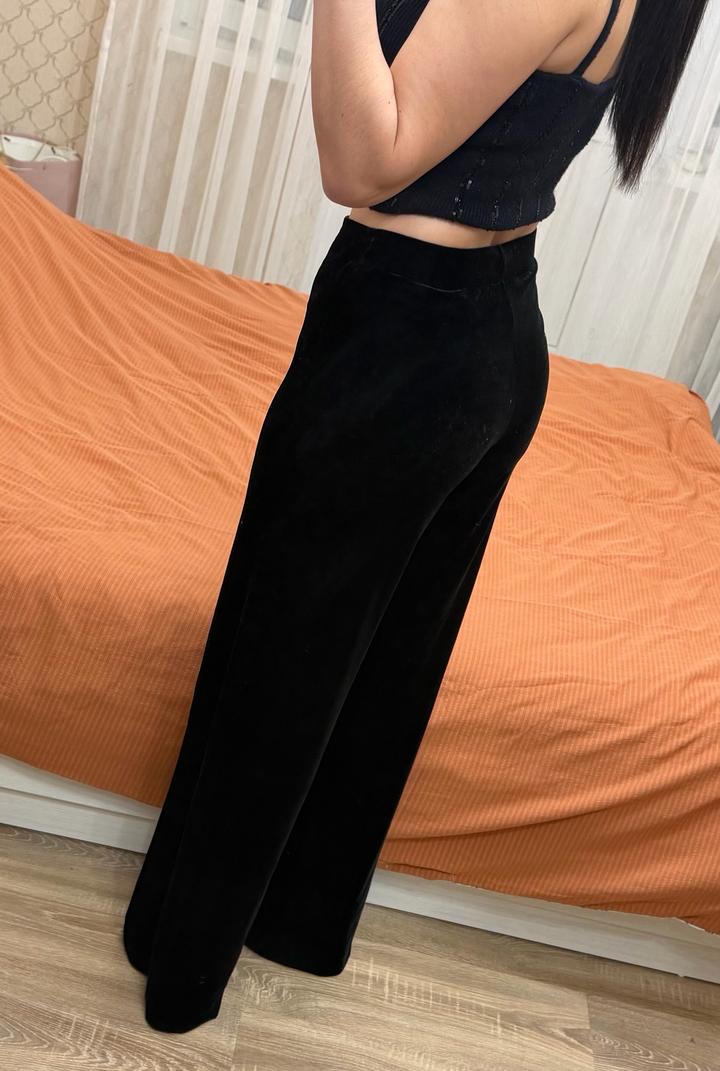 Брючки черные велюр