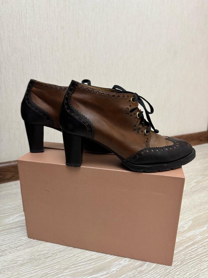 черно-коричневые ботильоны