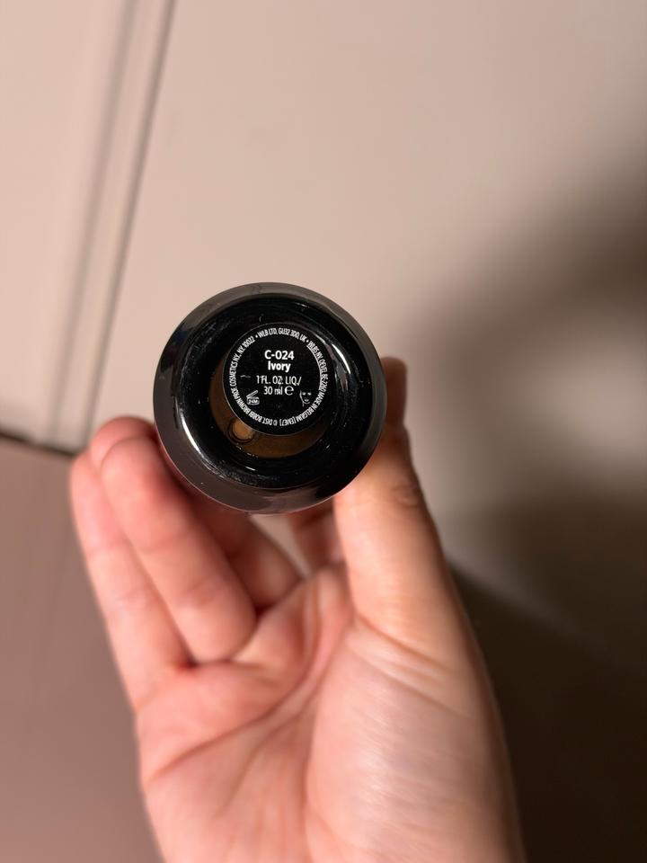 Bobbi brown, тональный крем- сыворотка для лица