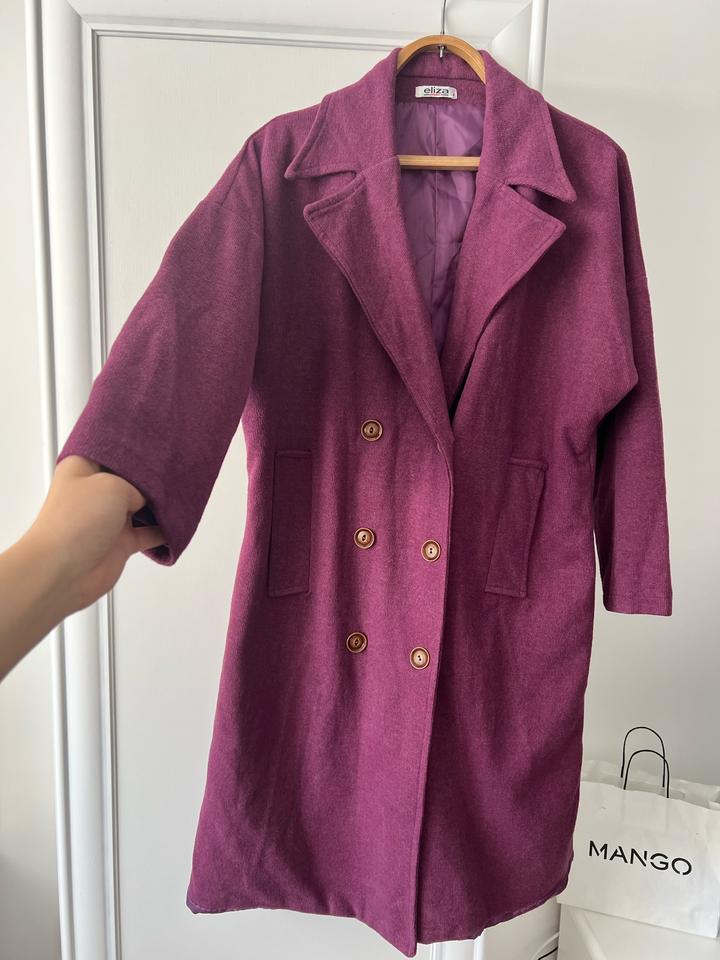 Легкое пальто