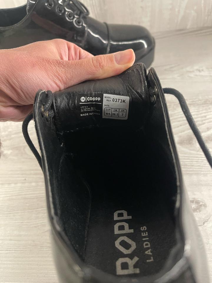 Черные лаковые туфли Cropp