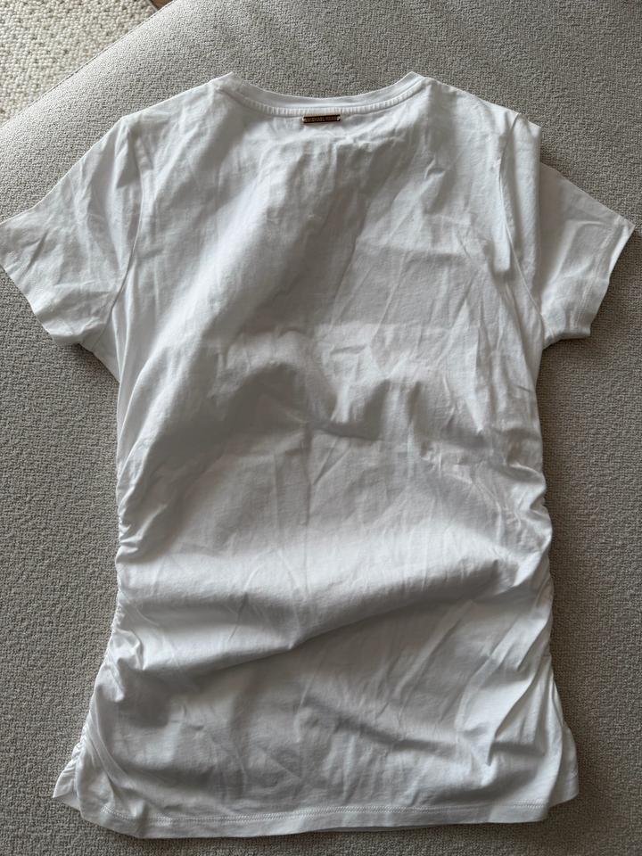 Новая футболка от MK