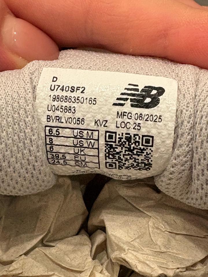 New balance 740