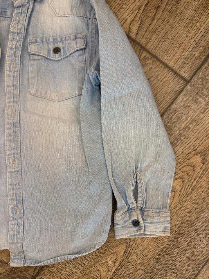 Джинсовая рубашка