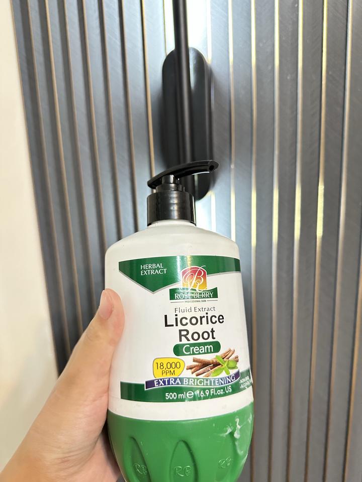 Крема, щербеты для снятия макияжа, лосьоны для тела, тени для бровей