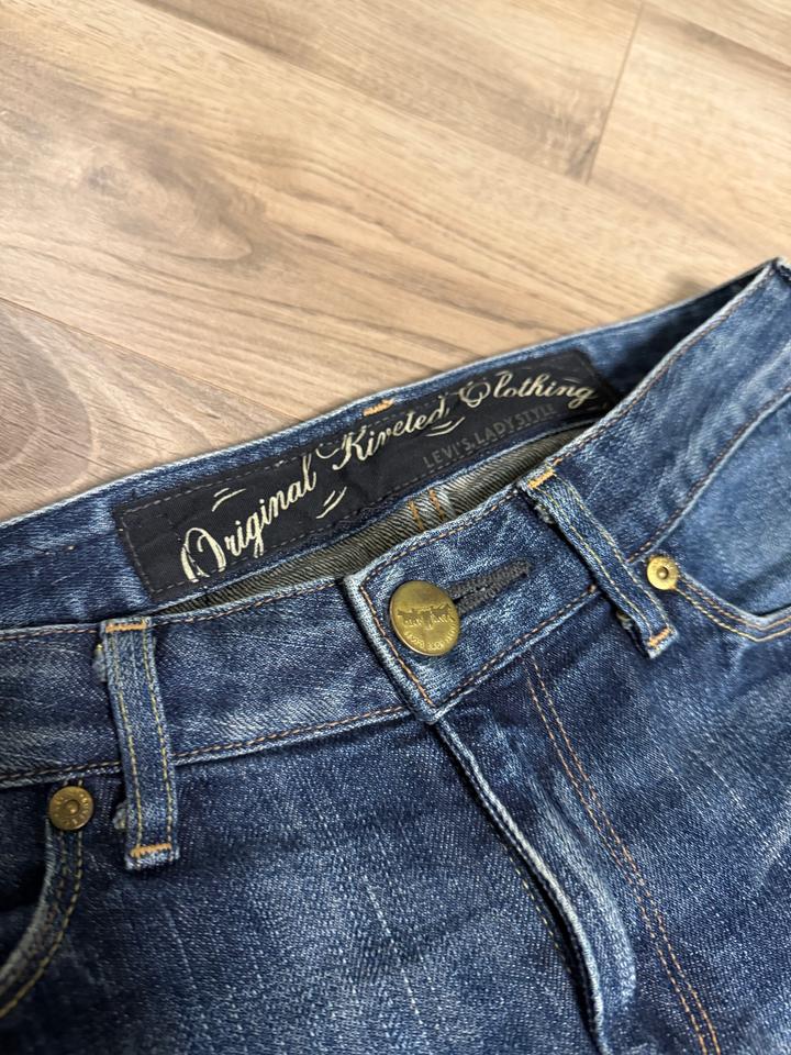 Джинсы Levi’s lady style