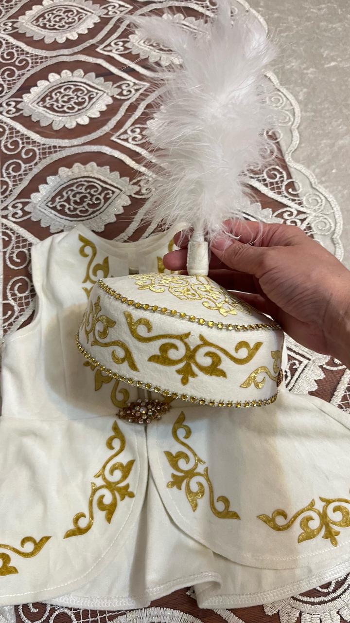 Национальное казахское одежда для детей