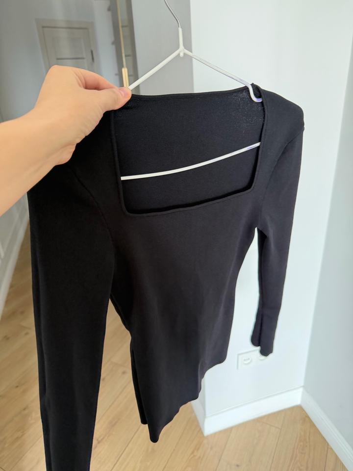 Черная водолазка