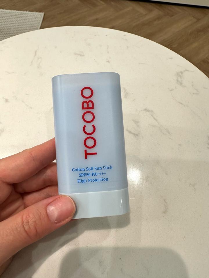 2 солнцезащитных крема TOCOBO / Bioderma